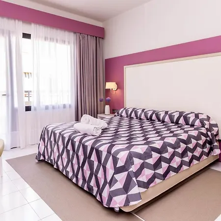 The Purple - Adults Only 3* San Antonio (Ibiza)
