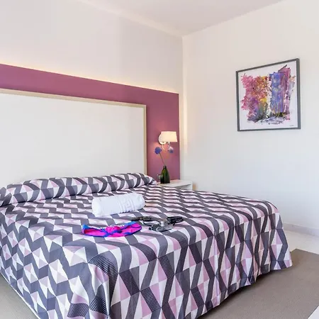 Hotell The Purple - Adults Only